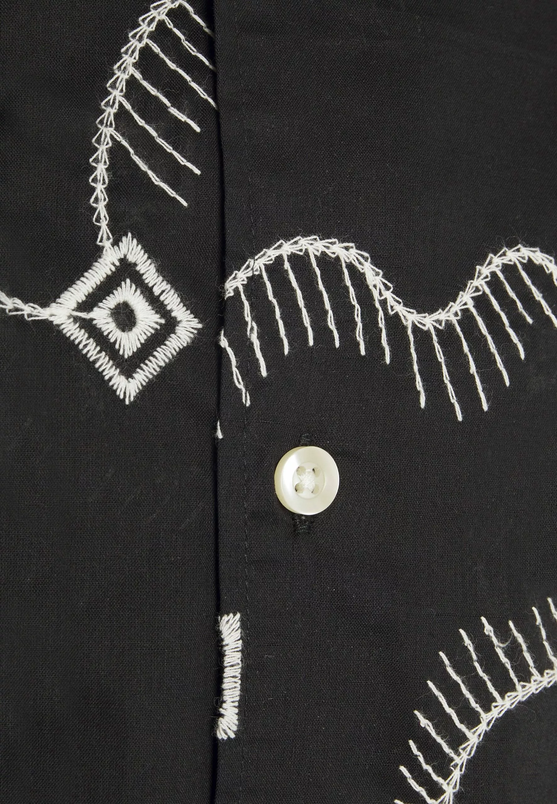 Pier OneEMBROIDERED LINES SHIRT - Skjorta - Black - Bild 5