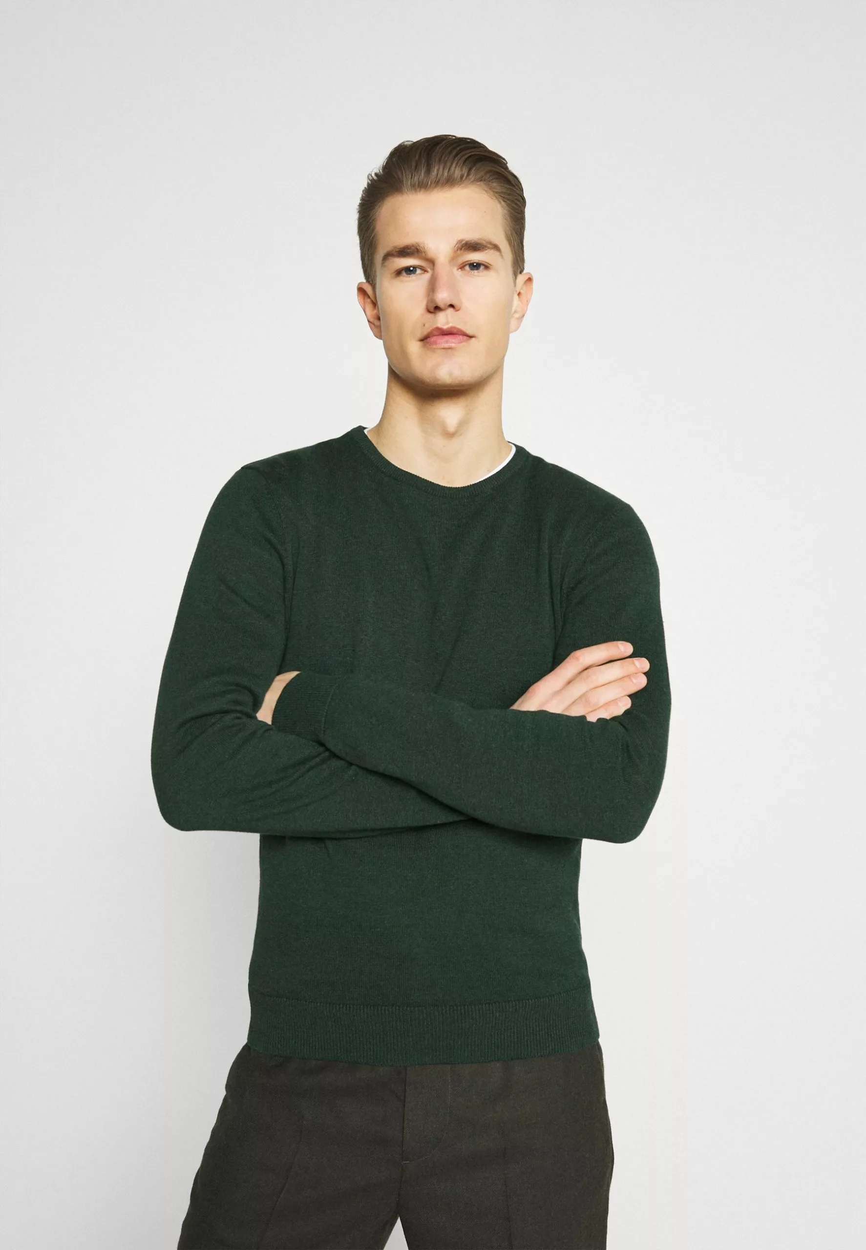 Pier OneBASIC CREWNECK - Stickad Tröja - Mottled Dark Green